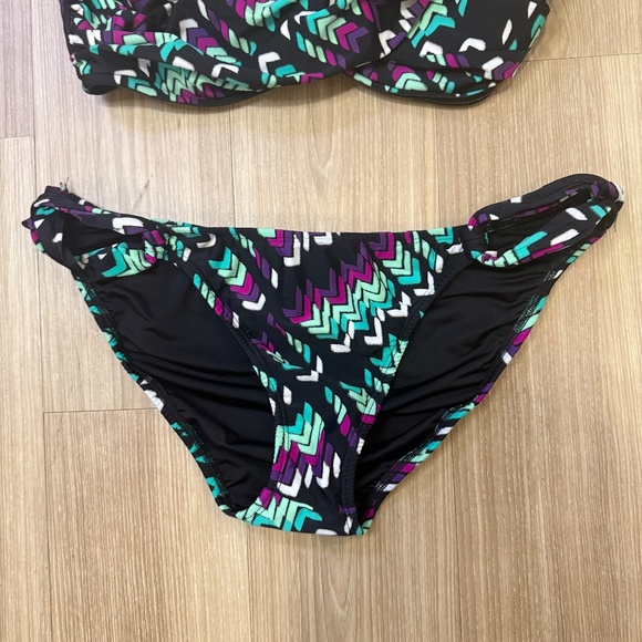 Shebahanna Swimwear Bikini Set - Size XL - Picture 2 of 7